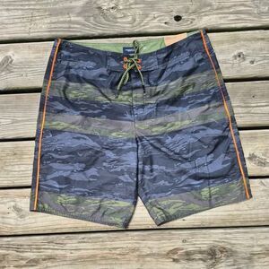 American Eagle Men's Board Shorts - Large - New with Tags